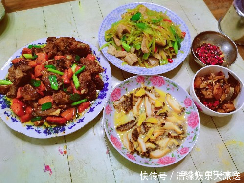 妈妈的做法|晒晚餐妈妈做的三个菜,说出价格后,朋友圈评论都满了,真舍得吃