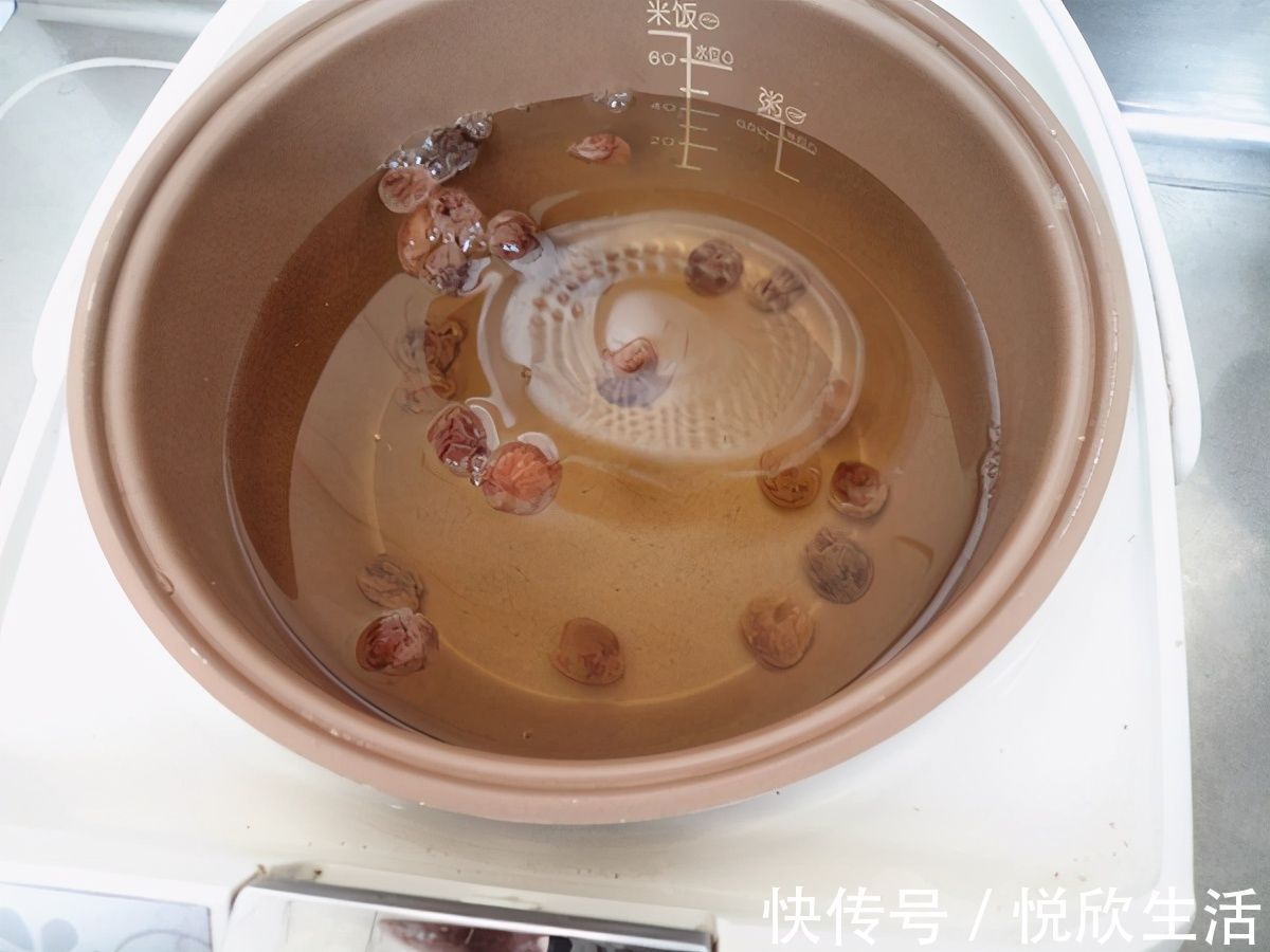 金桔|最润肺的水果不是金桔是它，隔三差五喝点，润肺清痰，秋季不咳嗽