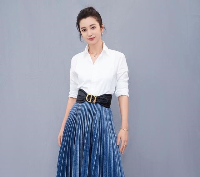 杨幂 白衬衫怎么穿出高级感!