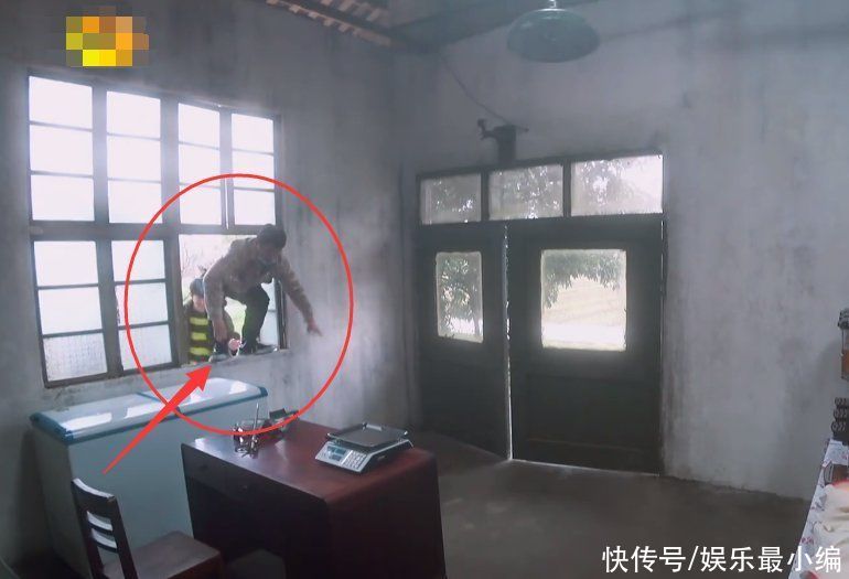 《向往5》录出“鸡条”味，黄磊不按规则走，张艺兴套路导演服了