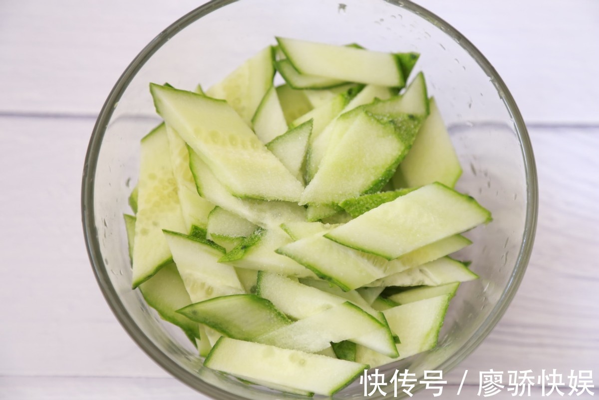 抢手菜|清爽解腻的黄瓜炒鸡蛋，做法简单，10分钟就搞定，开胃又下饭