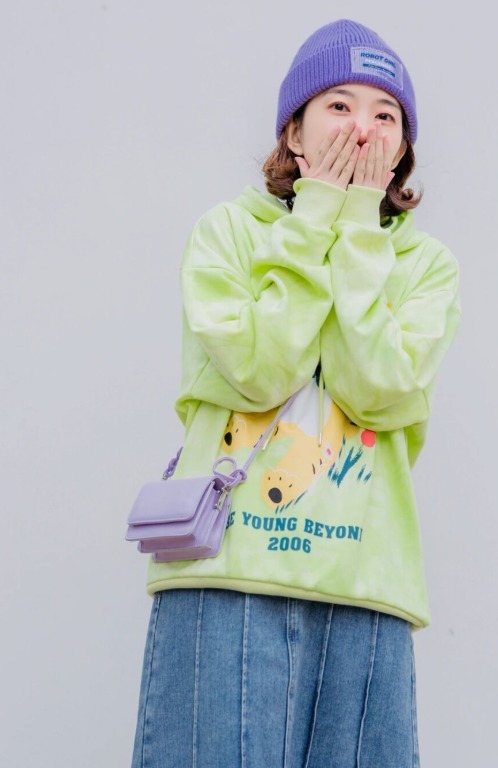 下半身 小个子穿卫衣竟然这么时髦!选择这几种流行色,活力十足还不挑人