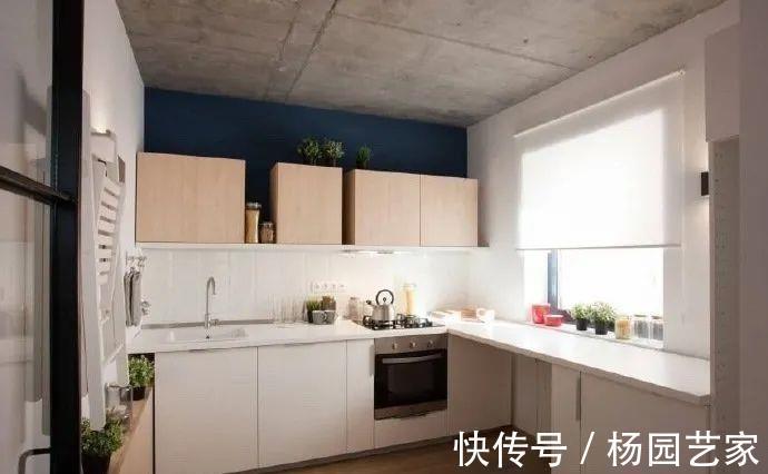 储物柜|53平米小户型,门厅打满柜子,全屋用玻璃门做隔断