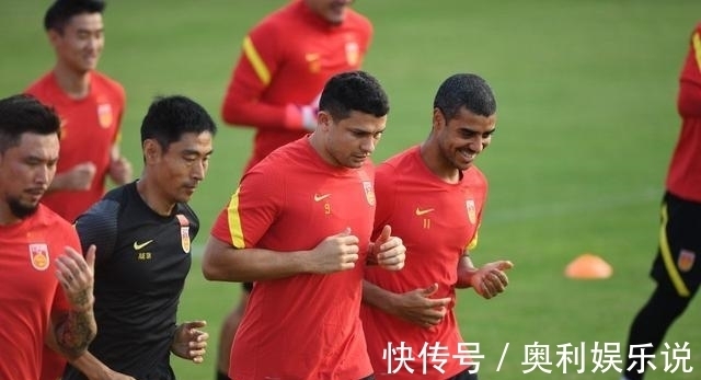 袋鼠|官宣!国足第1个主场确定,CCTV5直播首战袋鼠,李铁如何排兵布阵