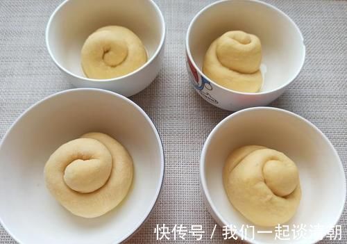 烤箱|教你做独家懒人面包，1碗面粉3个鸡蛋，不用烤箱，蓬松柔软又香甜