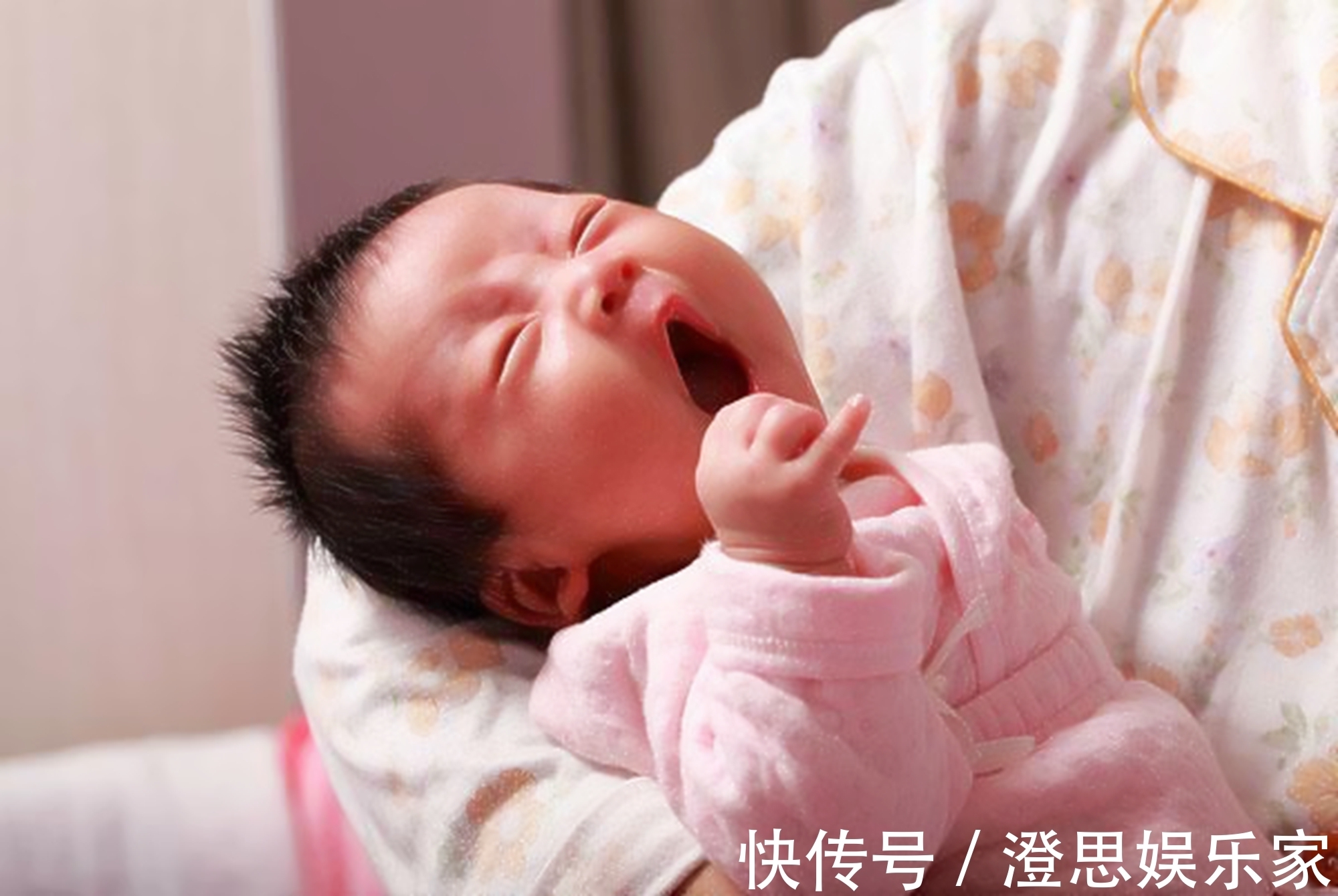 果冻|11个月宝宝吃母乳身亡，医生怒斥“素食妈妈”的无心之举太无知