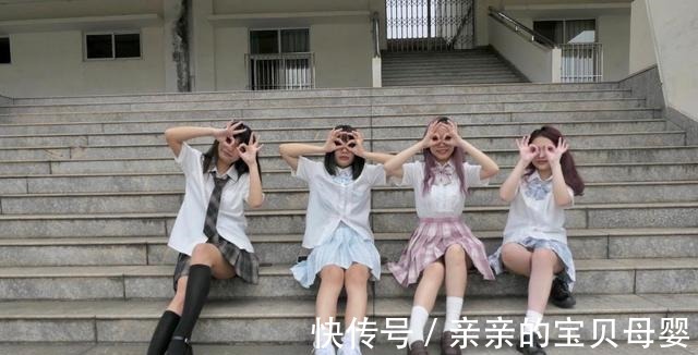 jk服|女学生穿JK制服拍毕业照,被骂妨碍风俗,人心丑看啥都带有色眼镜!