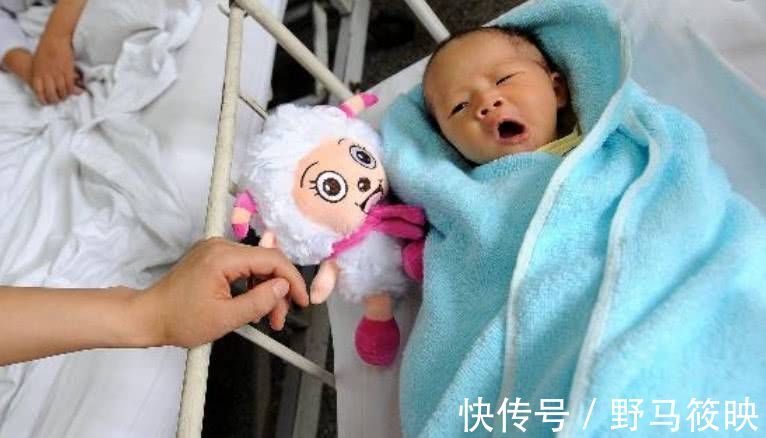 医生|新生儿出生后,医生为什么要告诉婴儿体重你应该知道原因