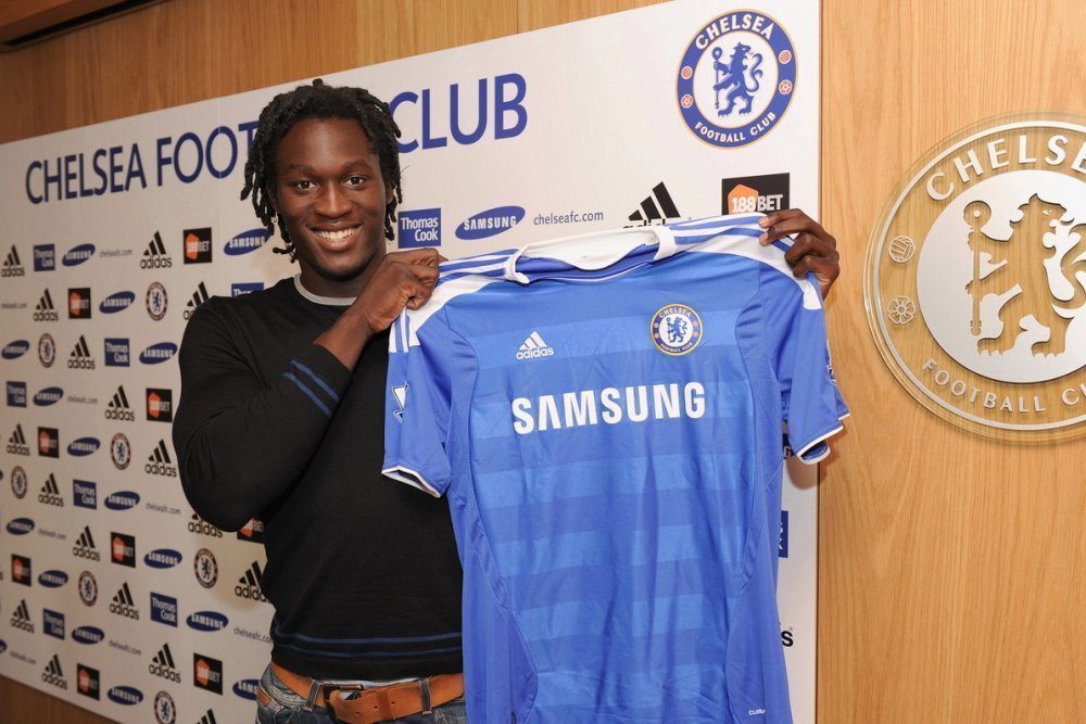 曼城|切爾西球迷請給盧卡庫一個賽季呼吸權(quán) 表現(xiàn)不好再黑也不遲