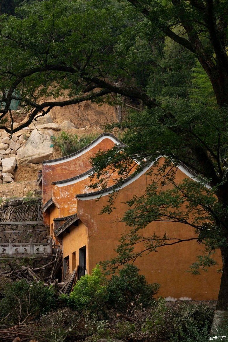 中年|这座冷门到爆的山城，风光不输黄山，曾让日本人不远万里来朝圣