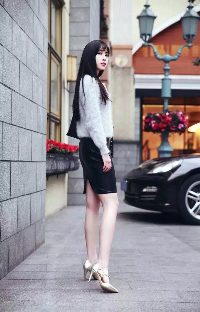 长发披肩|长发披肩的小姐姐,衣装搭配看起来很有高级,非常完美