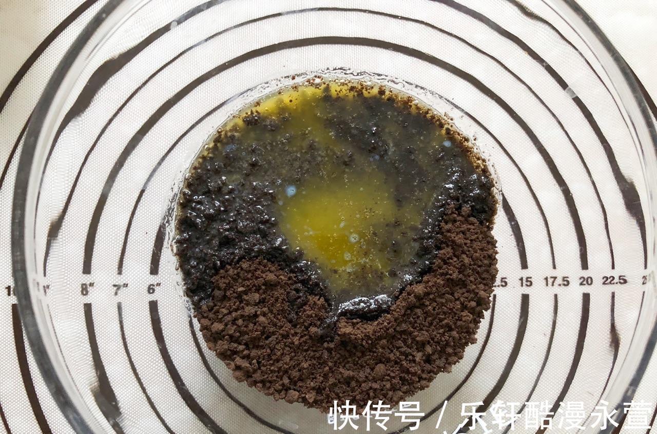 模具|巧克力酸奶慕斯,口感绵密,醇香四溢,入口即化