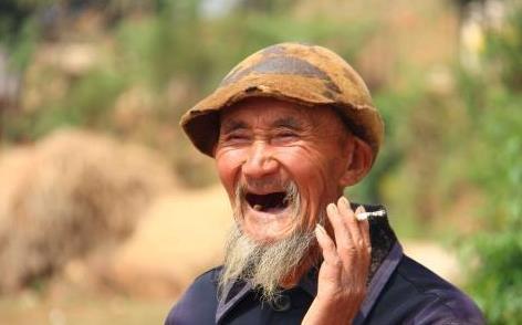 分泌|长寿的老人的5大特点,45岁以后能占3个以上,长寿会偏爱你