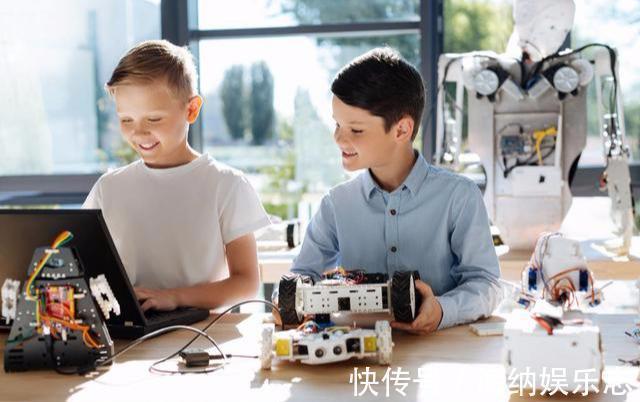 幼年|男孩幼年有“三个缺点”,将来多半聪明有出息,父母请多鼓励