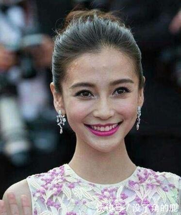 化妆 为何画底妆时要使用粉底刷起初不以为然,看到效果后却恍然明了!