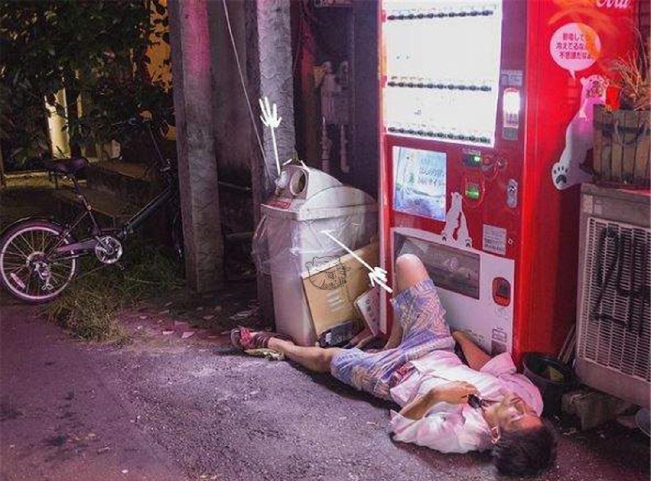 |既心酸又搞笑,网友分享的东京街头宿醉照片一览