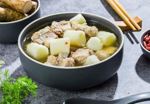 不管炖肉还是排骨,3种调料不能放,不然汤不鲜肉不香,还有怪味