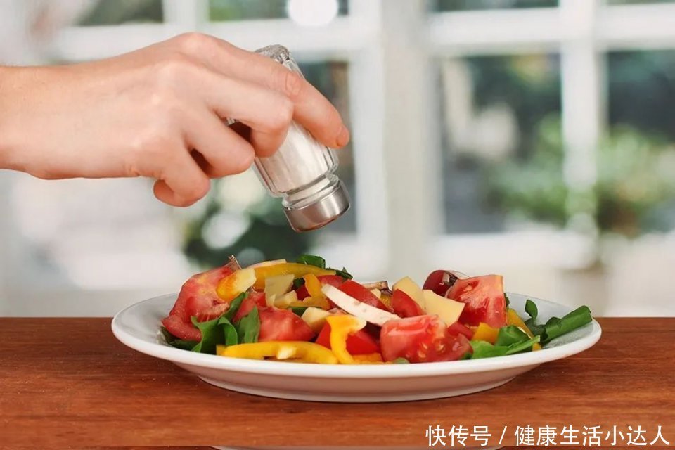 血压高的人,出现麻、疼、红,不要硬扛,脑血管随时可能破裂
