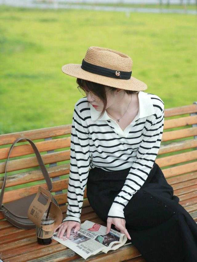 平底鞋|小个子和微胖穿搭如何避雷?条纹衫搭配半身裙,能提升气质还洋气