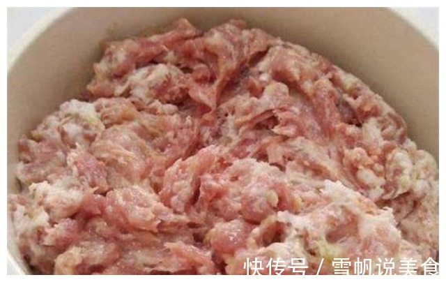 教你做家人爱吃的肉丸子，只要掌握这几个小技巧，丸子不散也不垮
