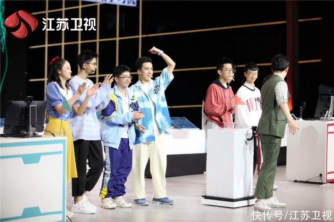 魏坤琳|《超脑少年团》马钦伟临危受命当领队 崔鐘予成“气氛组”担当