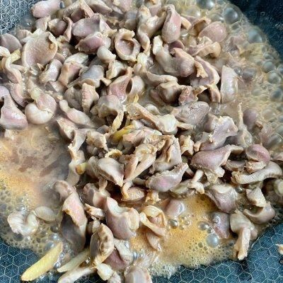尖椒炒鸡胗|99%的人都吃过的尖椒炒鸡胗，只有1%的人会做