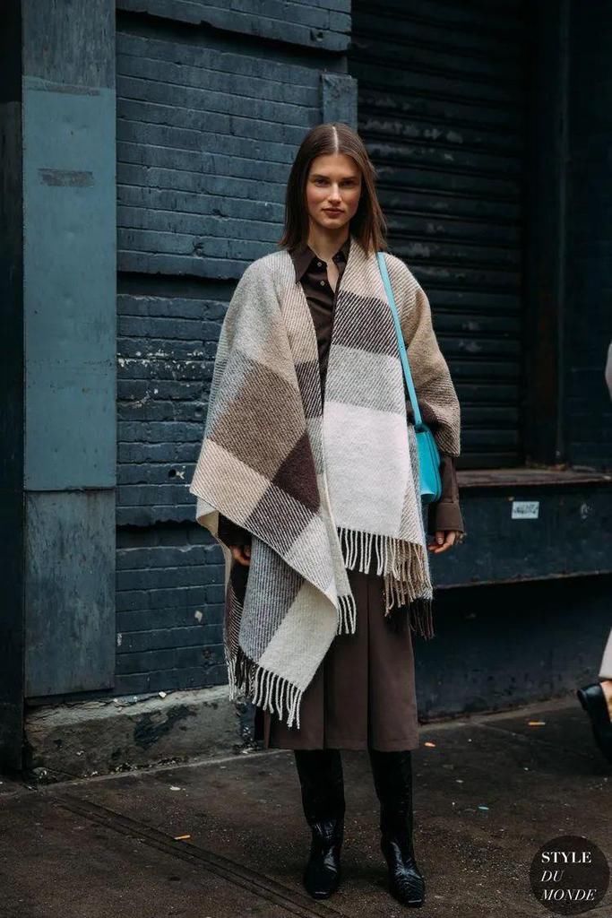  戴起来|天冷了，大围巾戴起来！