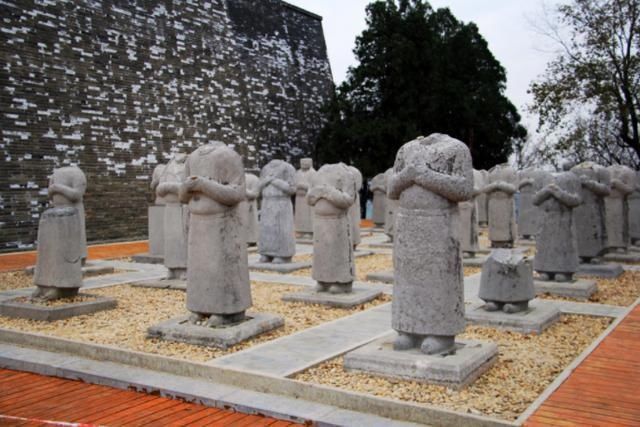 解开|武则天墓前有61个无头石人，千百年来无人能解，却被两位农民解开