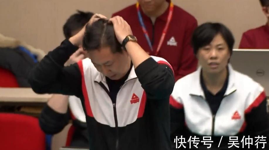 江苏女排|王宝泉在干嘛？打弱队不下主力，挑战驴唇不对马嘴，不行就下课吧