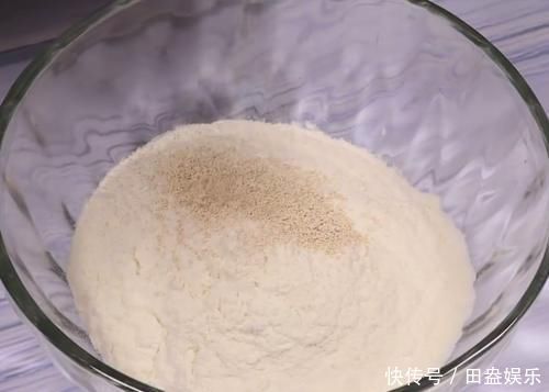 不错|甜香软糯的双色发糕,简单好吃,美味营养,不错的家常糕点