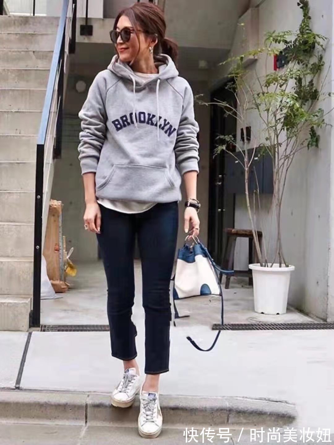 颜色|适合40岁女人的穿搭技巧,学会这4点就够了,简约高级又减龄