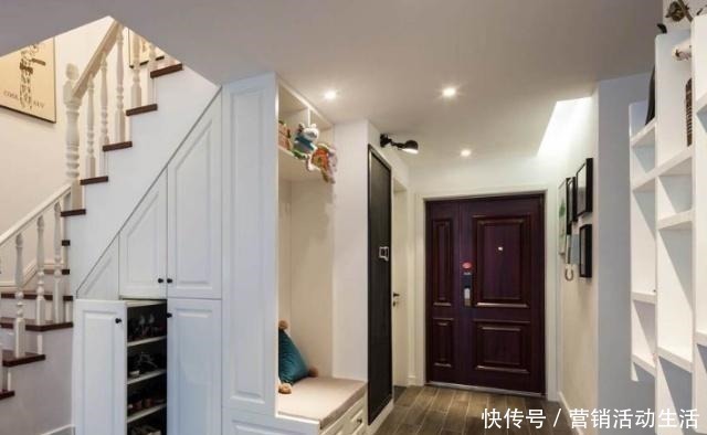 玄关柜|入户没人放鞋柜了，太不实用！不如学着设计一排柜，一进门贼漂亮！