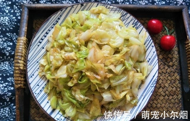 宝妈从140斤瘦到99斤，分享一道低脂餐，常吃清淡不长胖