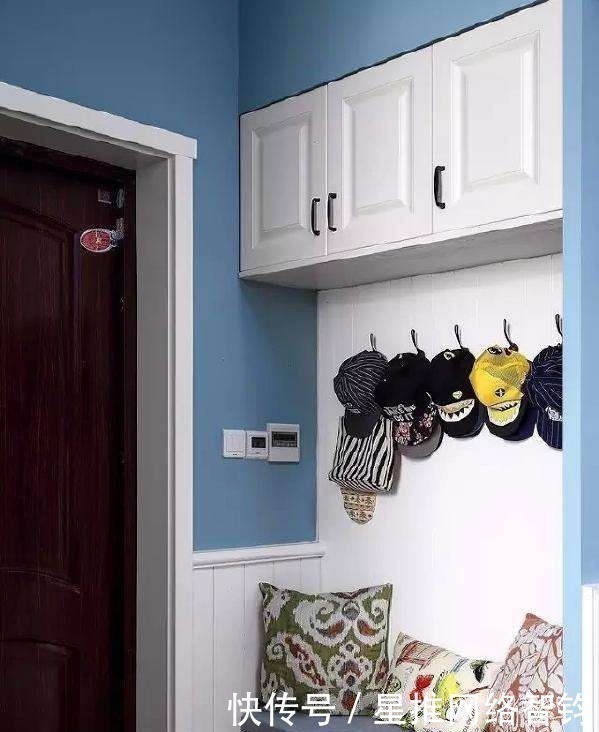 实用|原来的玄关设计已经过时了，现在人们都这么装，玄关＋鞋凳，实用