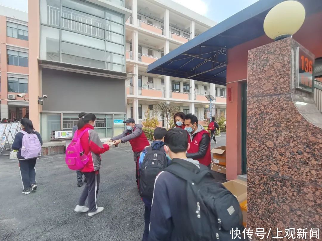 筑牢安全防线 构建和谐校园——金鹤学校举行新学期“安全教育周”系列活动