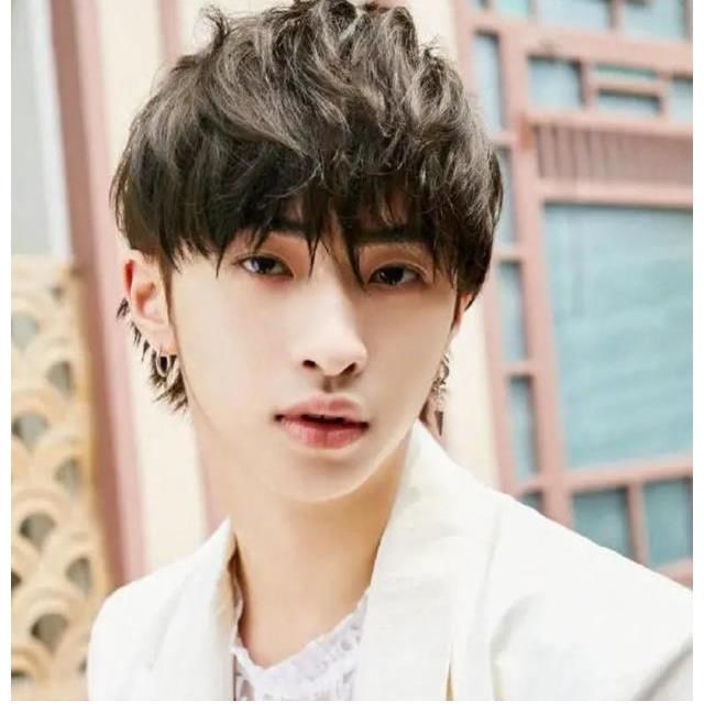 哈利出道3個(gè)月，庾澄慶暖挺兒子：孩子健康快樂就好