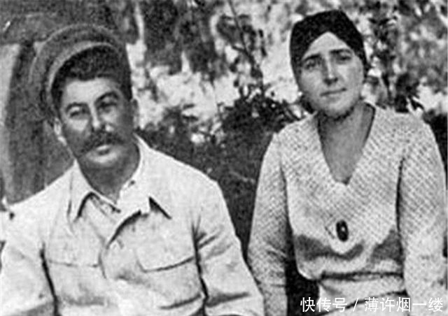 珍贵|斯大林珍贵的家庭照,第四幅图,冷硬如铁的男人也有柔情的一面