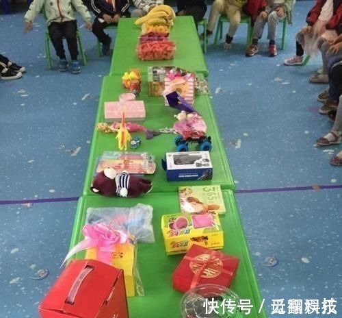 纸人|幼儿园孩子互赠礼物，花1千元换回“小纸人”，妈妈：太不公平了