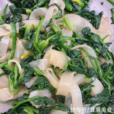 那一碗令人神往的凉拌菠菜