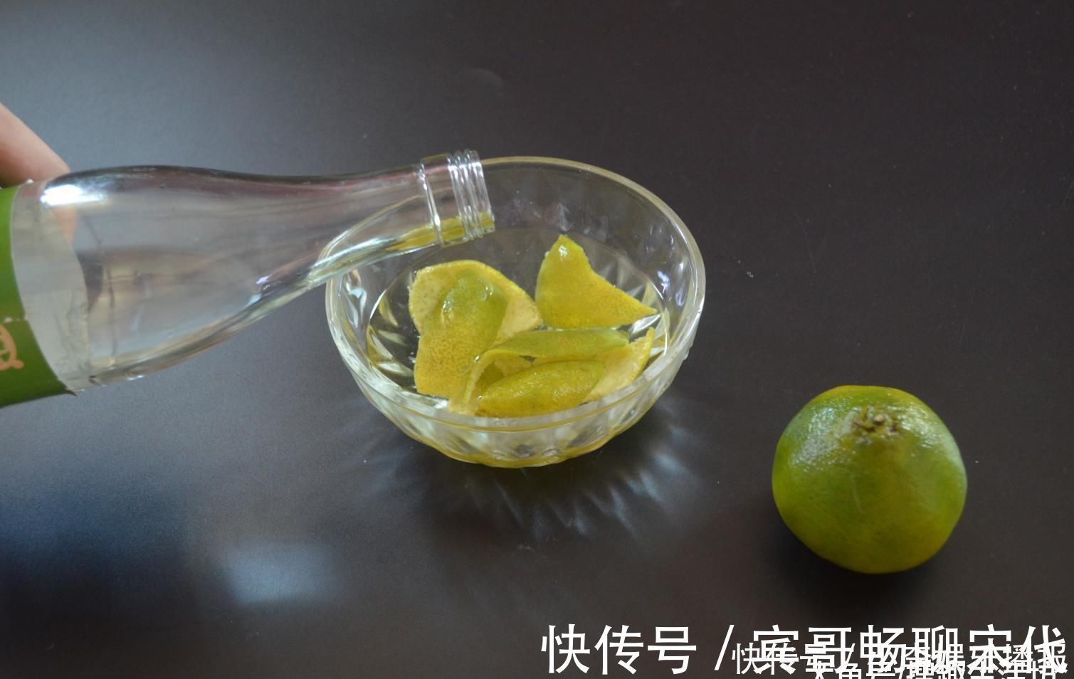 橘子|橘子皮加白醋太厉害了, 很多人都不知道有啥用, 看完你会感谢我的