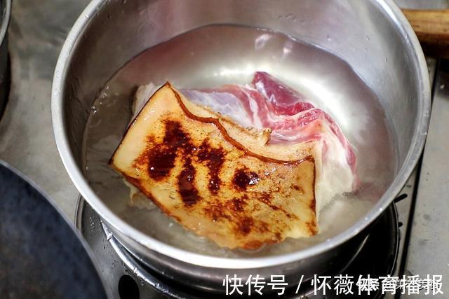 猪肉|炖猪肉时,这1种调料不能放,否则猪肉又老又柴,很多人都不懂