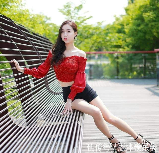 女人|紧身牛仔裤显时尚,魅力女人放飞美丽,让美女更迷人!