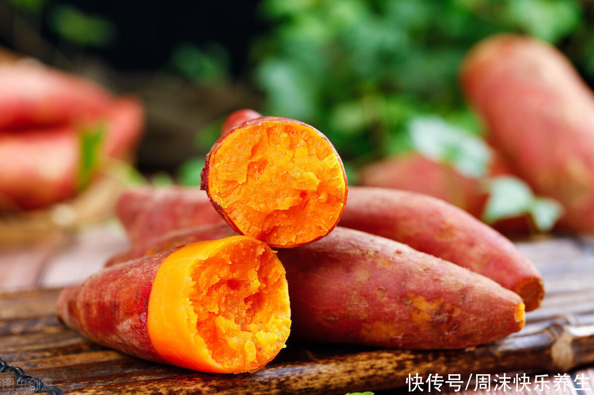 85岁院士忠告：“3黄”太伤胃，劝你管住自己的嘴巴，别再乱吃