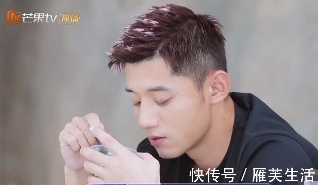 女儿们的恋爱|金晨下厨做“离别餐”,看给张继科吃了啥这也太扎心了吧