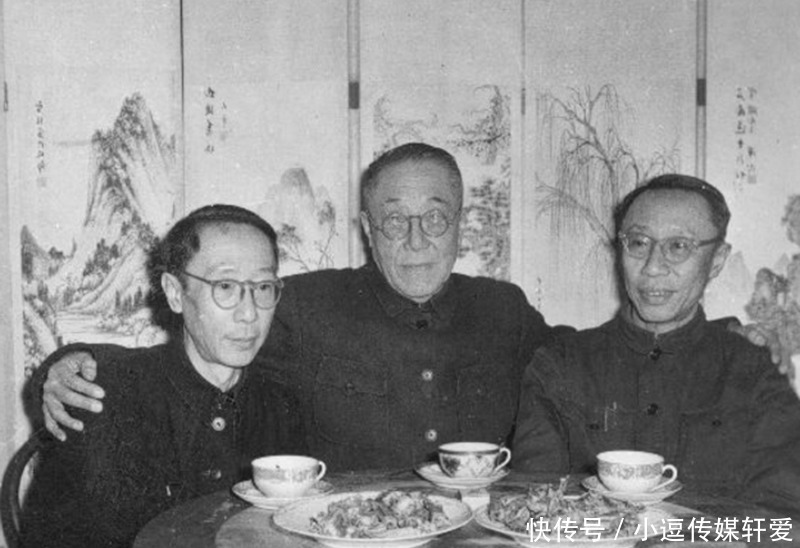 死于|溥仪61岁死于尿毒症,凄凉去世,只因多年的一个习惯