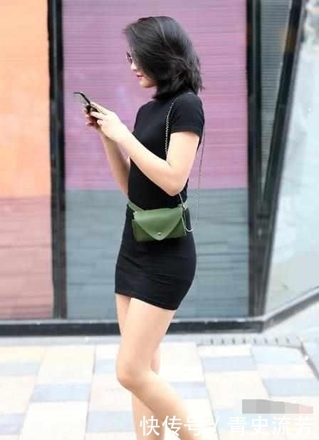 显得|性感明星美女街拍:普通的包臀裙被小姐姐一拉肩竟显得如此时尚