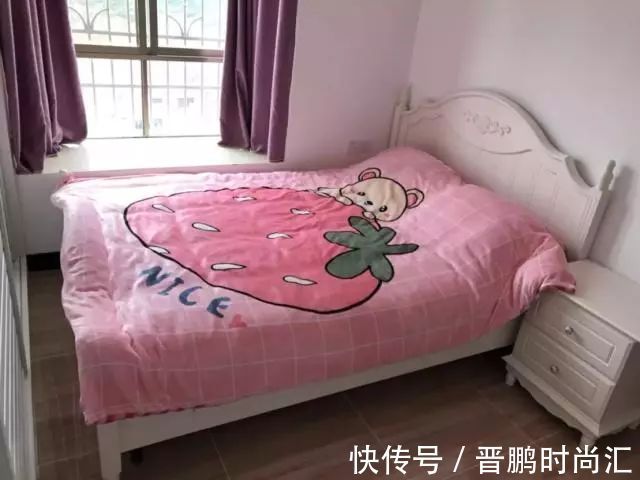 客餐厅|搬家一个月,忍不住晒晒!全屋太漂亮了,电视墙贴瓷砖最明智!