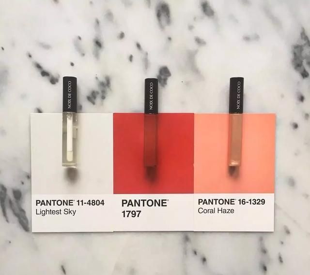 设计师|设计师是好色之徒吧不然怎么能拍出这组创意十足的食物色卡