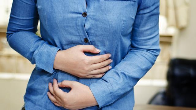 口臭|肝开始病变时,晨起后一般有4种异常,若你没有,说明保养得不错