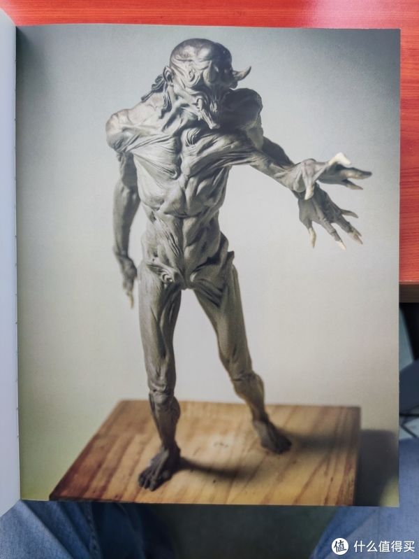 雷德利·斯科特$图书馆猿の2021读书计划58：《怪兽来袭：全球艺术家奇异怪兽角色设计》